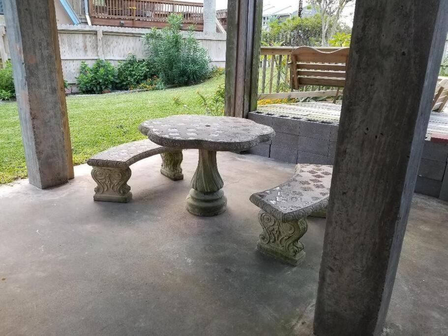 The Seahorse Apt - Lakeside And Close To The Beach Apartment Galveston Exterior photo