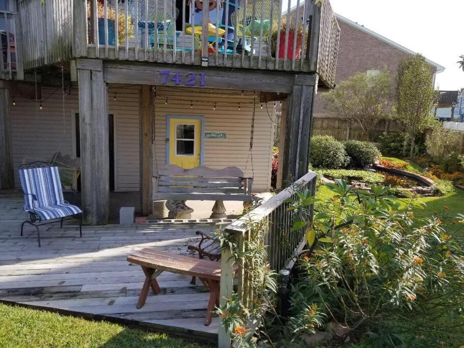 The Seahorse Apt - Lakeside And Close To The Beach Apartment Galveston Exterior photo